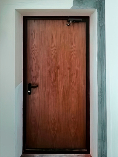 Однопольная дверь с МДФ (ул. Южнопортовая)