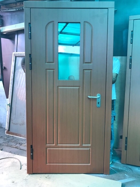Дверь МДФ со стеклопакетом