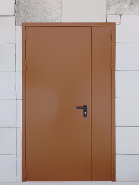 Полуторная коричневая дверь (Домодедово)