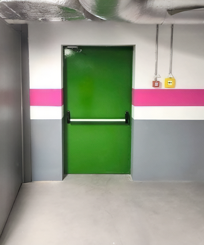 Надёжная защита: установили двери EI-60 для парковки многофункционального здания Надёжная защита: установили двери EI-60 для парковки многофункционального здания